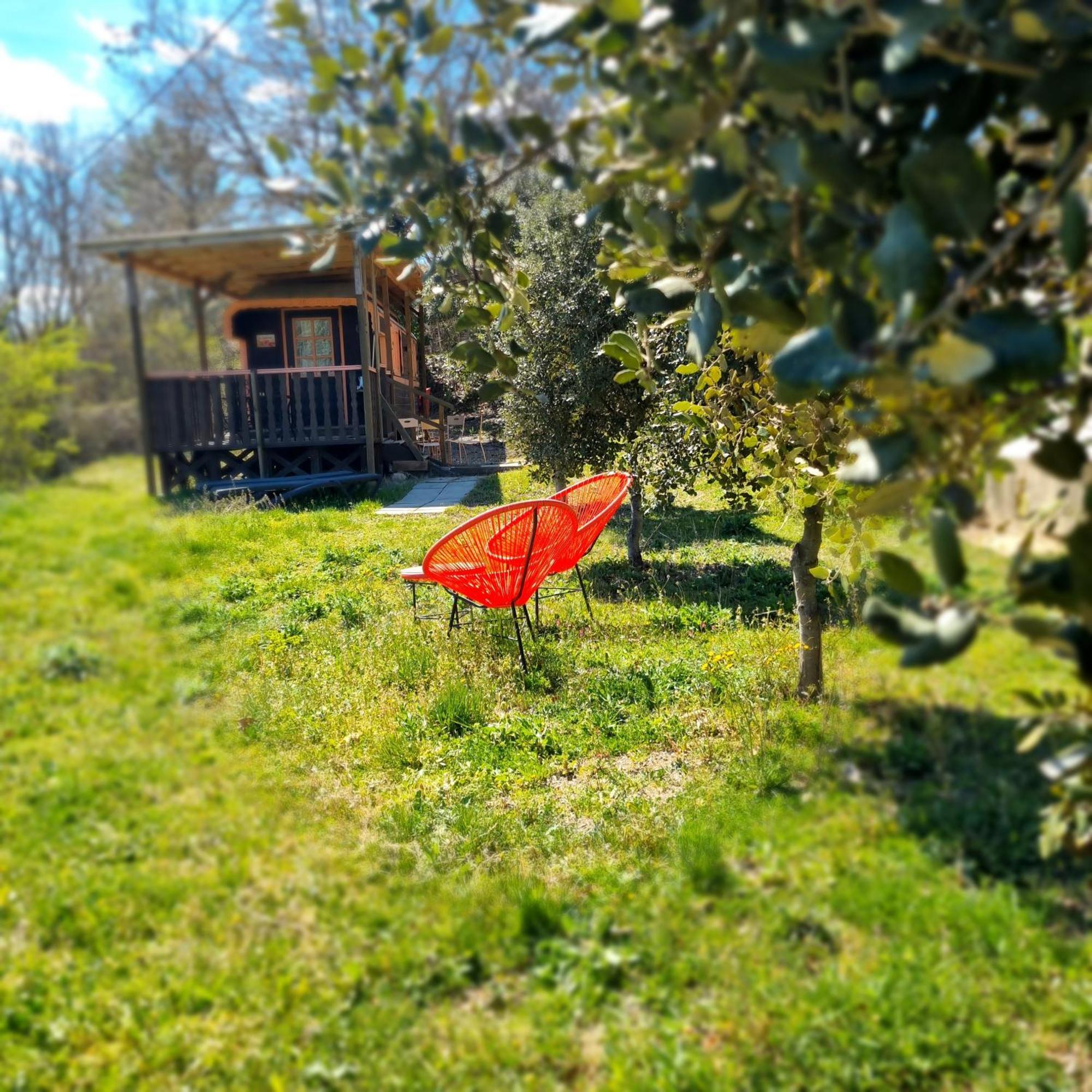 L'Oustaou Du Luberon Et Spa Villelaure Exterior foto