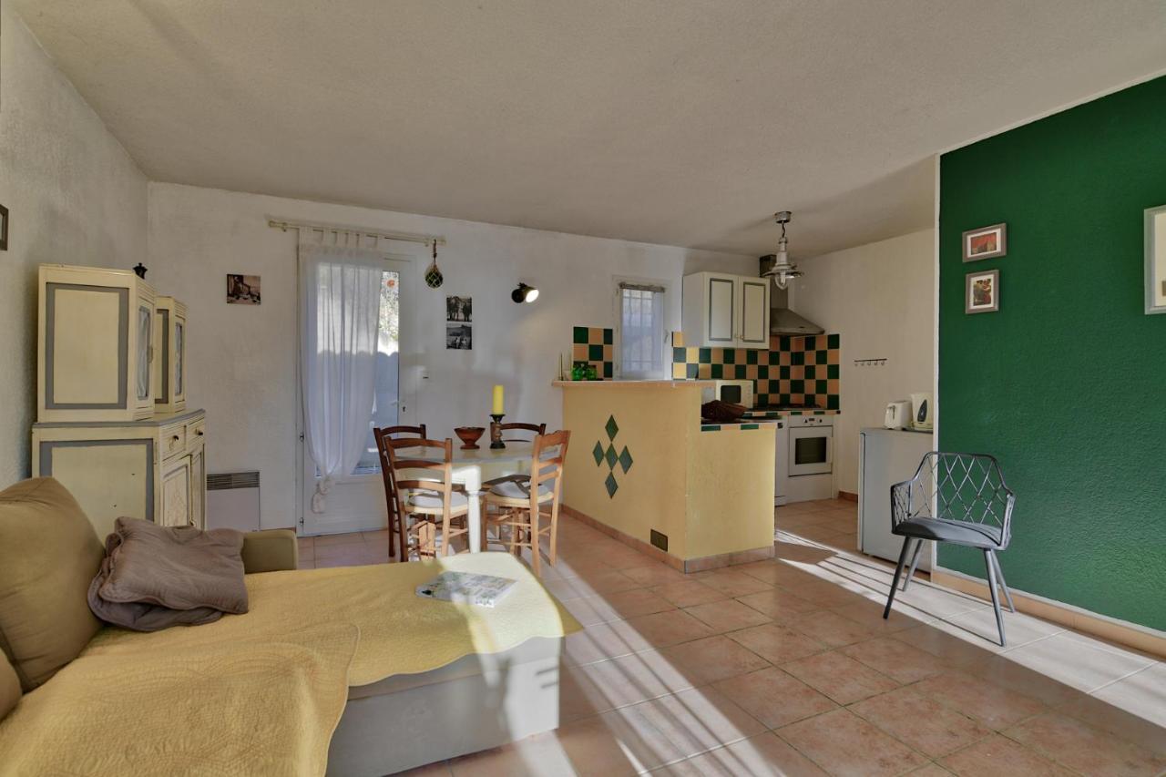 L'Oustaou Du Luberon Et Spa Villelaure Exterior foto